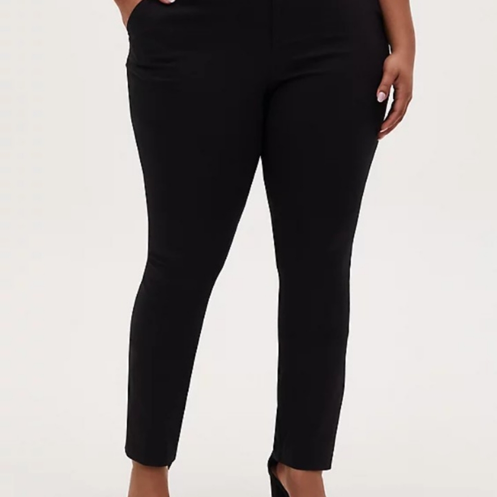 NWOT torrid studio black straight leg slacks